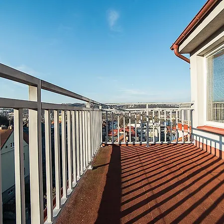 Castle View With 3 Balconies Ideal For Groups By Easybnb Prague
